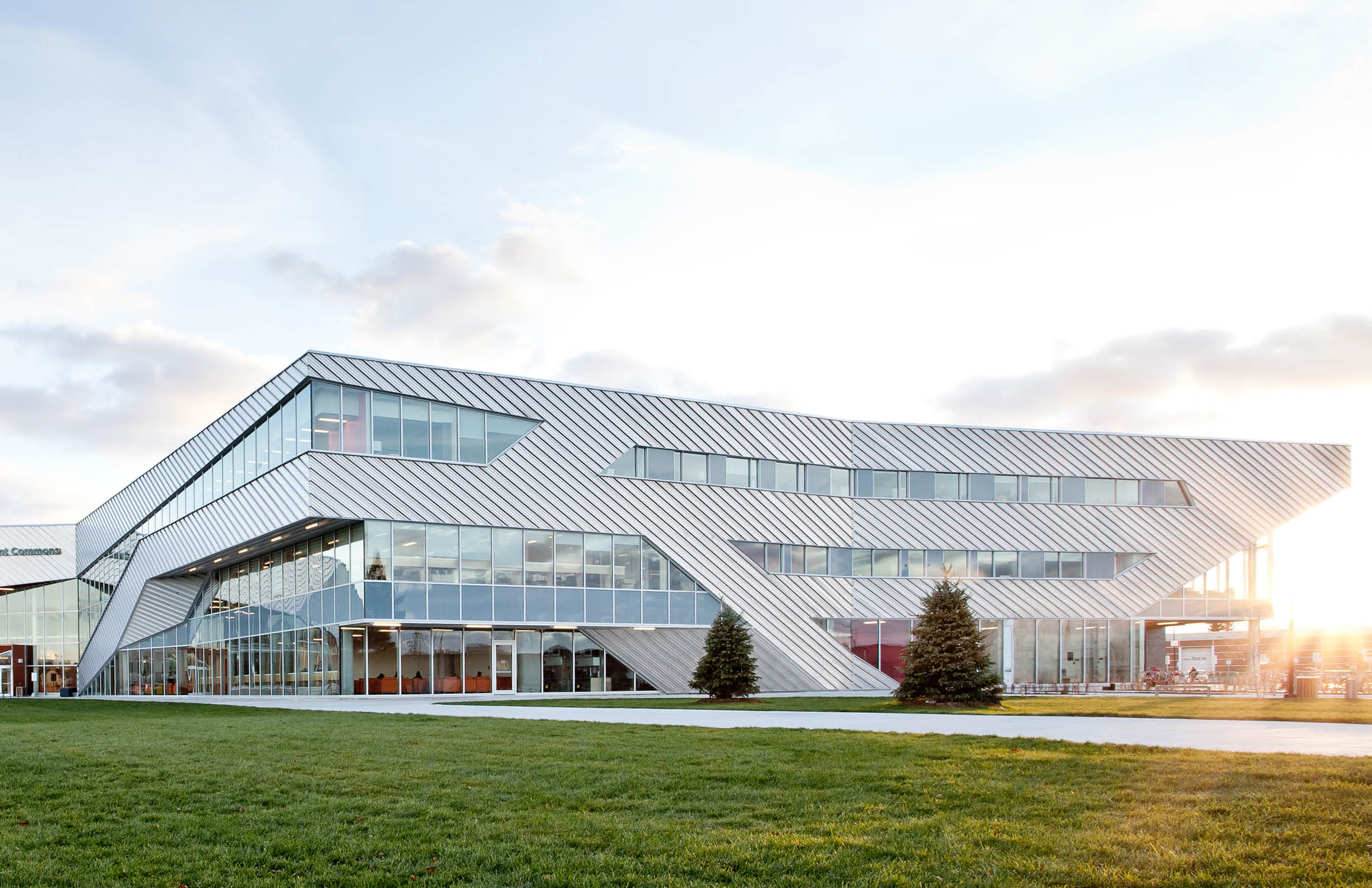 Photo of the outside of the Student Commons building at the Ottawa campus. 