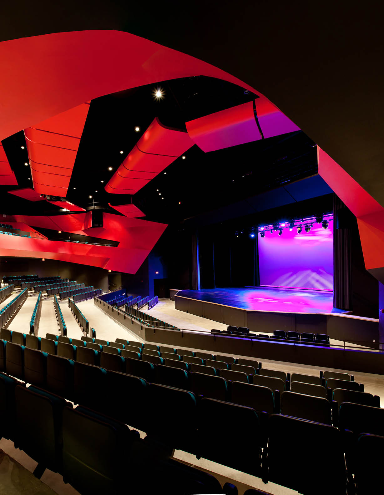 Photo of the green wall in the ACCE Building at the Ottawa campus.
